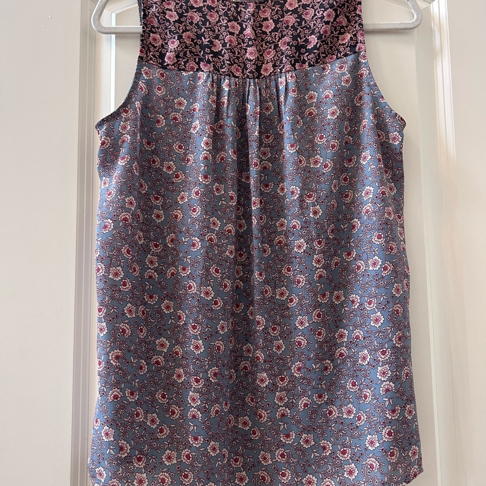 Mystree Button Down Pintucked Floral Tank Top. EUC. Boho. Flowy. - Picture 6 of 12